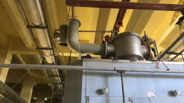 冲毛水管道设备安装现场